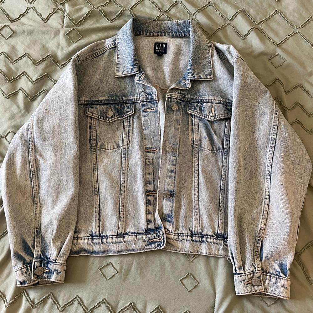 Gap denim jacket size L